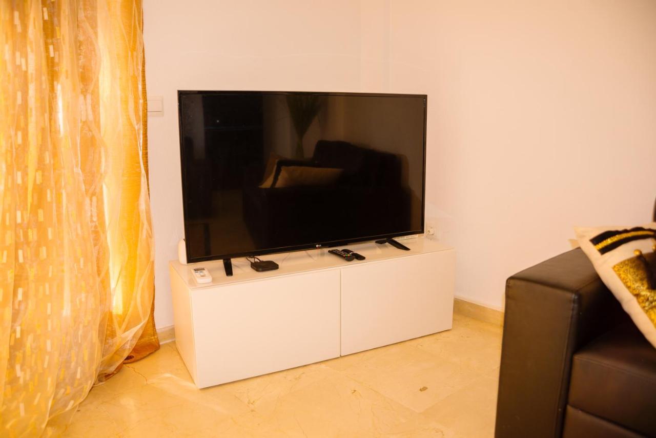 Appartement Palmeras Puerto Paraiso Estepona Bagian luar foto