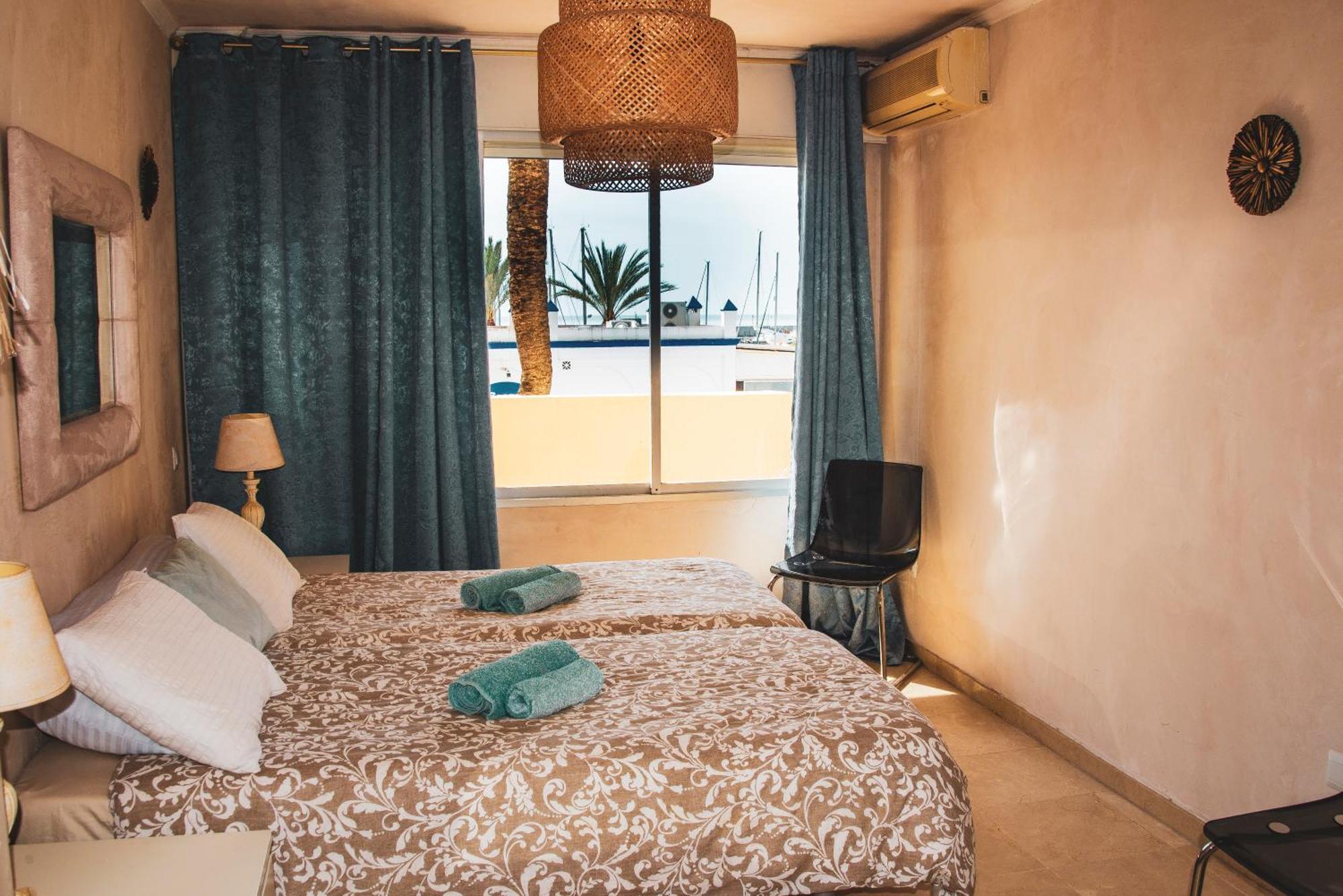 Appartement Palmeras Puerto Paraiso Estepona Bagian luar foto